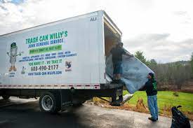 Best Yard Waste Removal  in Smithville Sanders, IN